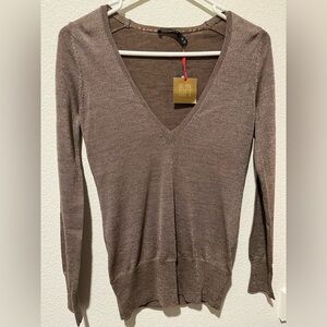 Elegant Brown V-Neck Sweater